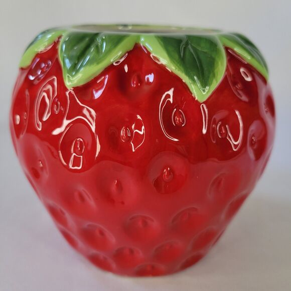 Realistic Ceramic Red Strawberry Shaped Planter Pot Vase Garden Home Decor 5"x6" - Picture 2 of 11